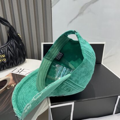 Calvin Kleinf Spring New Baseball Cap - Image 4