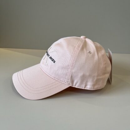 Calvin Kleinf stylish all-match baseball cap - Image 4
