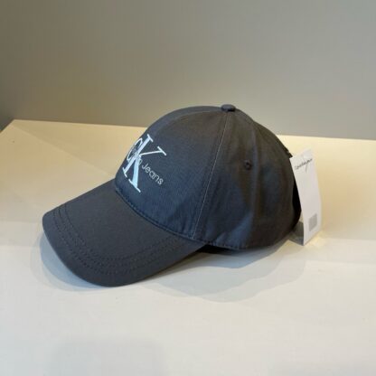 Calvin Kleinf stylish all-match baseball cap - Image 4