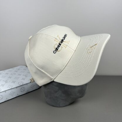 Calvin Kleinf stylish all-match baseball cap - Image 4