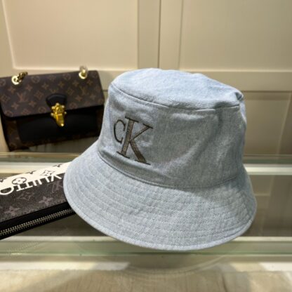 Calvin Kleinf stylish bucket hat - Image 4
