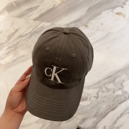Calvin Kleinf washed denim series, casual and versatile baseball cap - Image 4