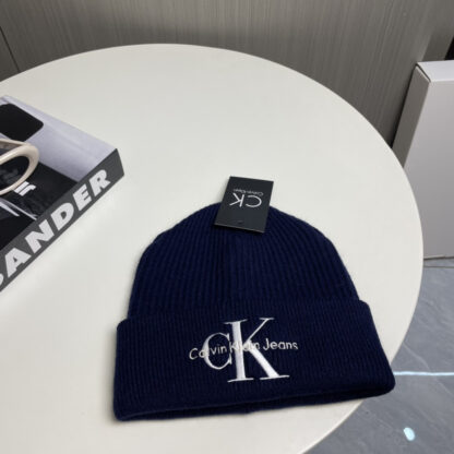 Calvin Kleinf fine wool knitted single hat - Image 4