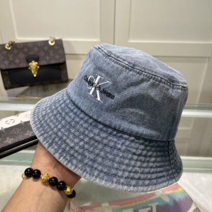 Calvin Kleinf casual all-match bucket hat - Image 4