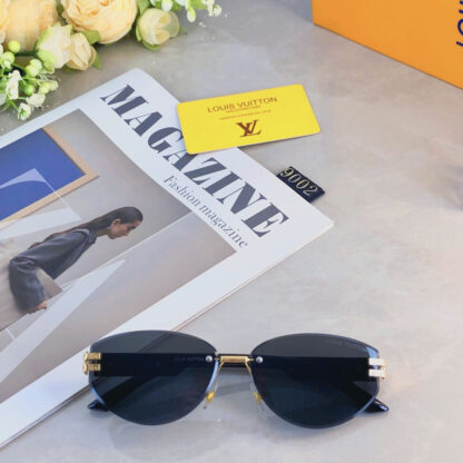 LOUIS VUITTON Fashion Sunglasses - Image 5