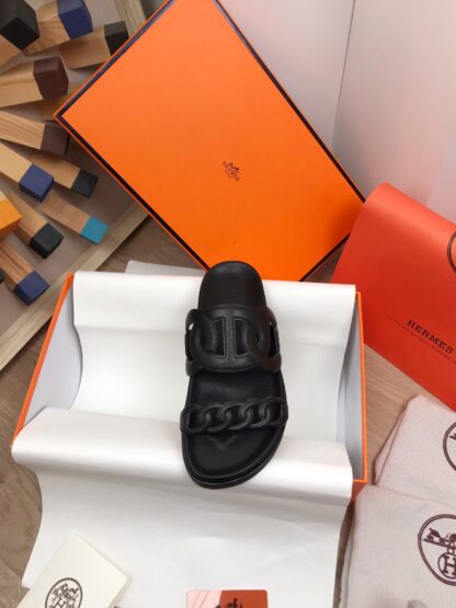 Hermès black new spring and summer charm slippers - Image 4