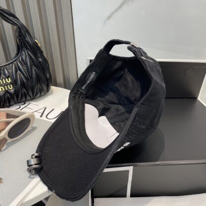Balenciaga new logo baseball cap - Image 4