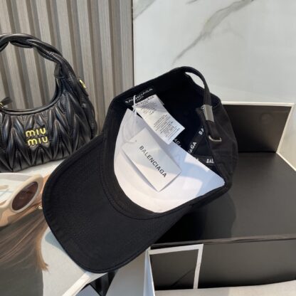 Balenciaga new embroidered logo baseball cap - Image 4