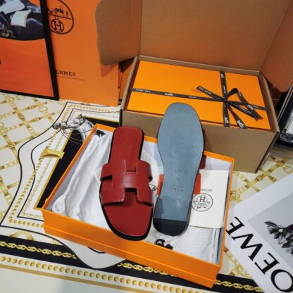 Hermès latest red handmade slippers - Image 4