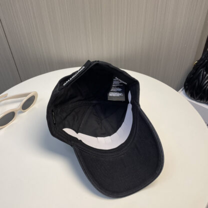 Balenciaga new embroidered logo baseball cap - Image 4