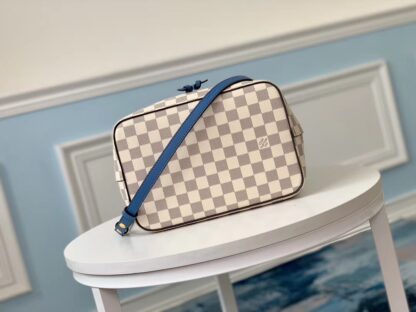 Louis Vuitton NéoNoé Handbag - Image 4