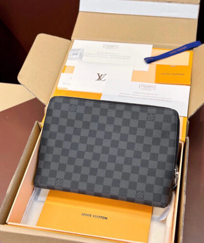 Louis Vuitton new pouch clutch bag - Image 4