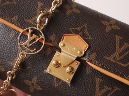 Louis Vuitton Pochette Clle Bag - Image 4
