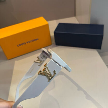 LOUIS VUITTON Fashion Sunglasses - Image 5