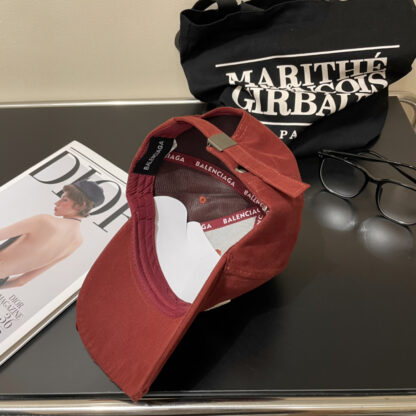 Balenciaga simple and stylish couple baseball cap - Image 4
