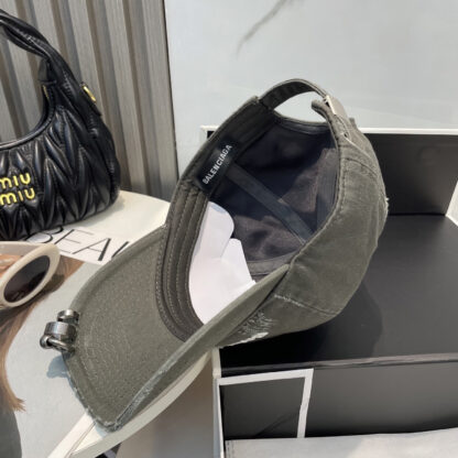 Balenciaga logo baseball cap - Image 4
