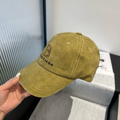 Balenciaga baseball cap - Image 4