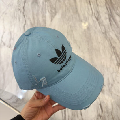 Balenciaga simple and stylish couple baseball cap - Image 4