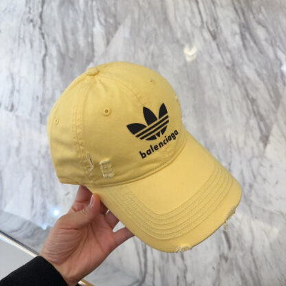 Balenciaga simple and stylish couple baseball cap - Image 4