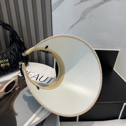 Balenciaga casual all-match sun hat - Image 4