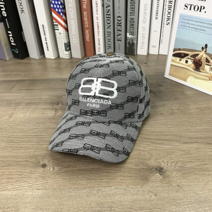 Balenciaga classic unisex hardtop baseball cap with full logo - Image 4