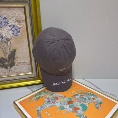 Balenciaga stylish cotton baseball cap - Image 4
