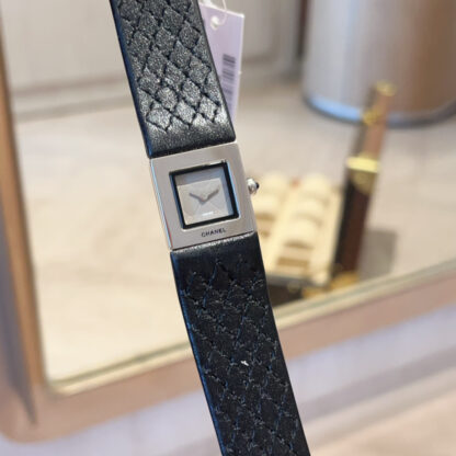 Chanel Diamond Small Square Watch - Image 5