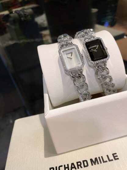 Chanel stylish and exquisite women's watches - Image 4