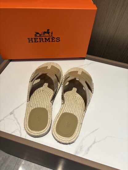 Hermes apricot comfortable and versatile non-slip breathable casual slippers - Image 4
