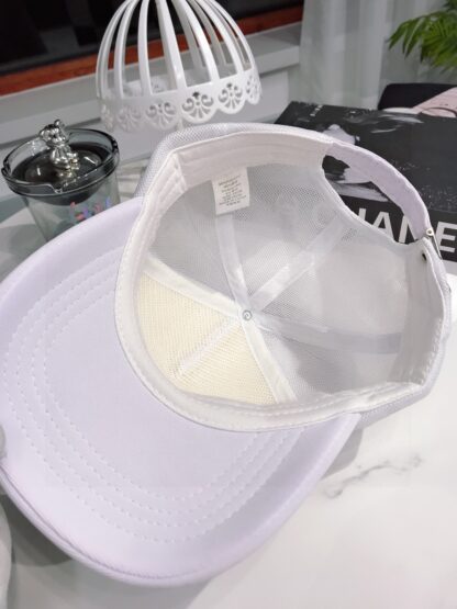 Celine Spring/Summer catwalk high-quality fly-knit simple baseball cap - Image 4