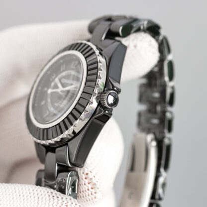 Chanel stylish and exquisite women's watches - Image 5