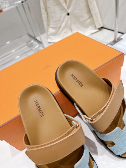 Hermes brown blue spring and summer new leather slippers - Image 4
