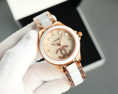 Chanel diamond-studded watch - Image 4