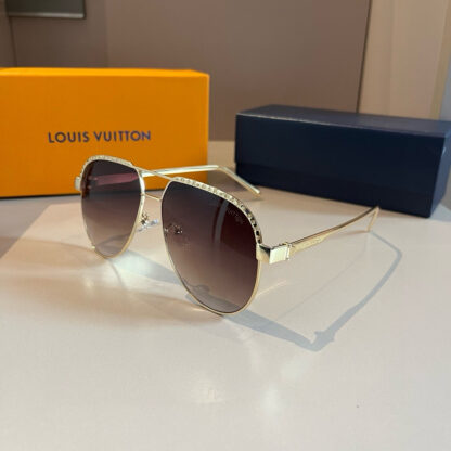 LOUIS VUITTON Fashion Sunglasses - Image 5