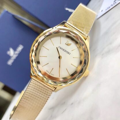 Swarovski NOVA series mesh strap watch - Image 3