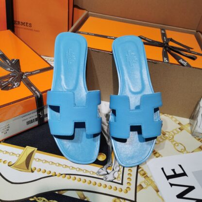 Hermès glazed blue handmade slippers - Image 4