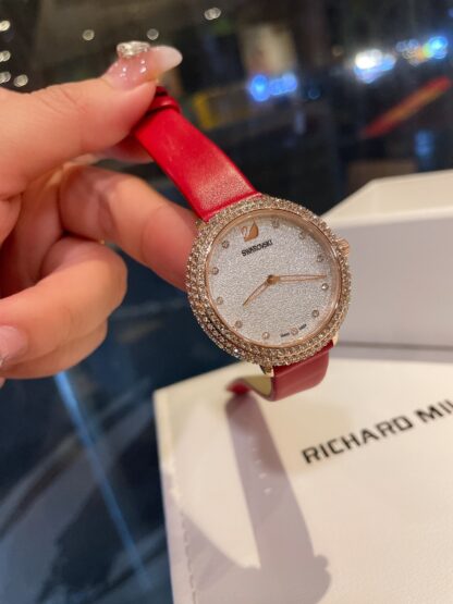 Swarovski ladies quartz watch - Image 4