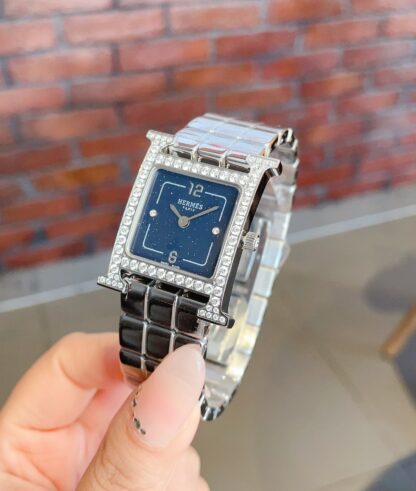 Hermes Square Dial Fashionable Temperament Watch - Image 4