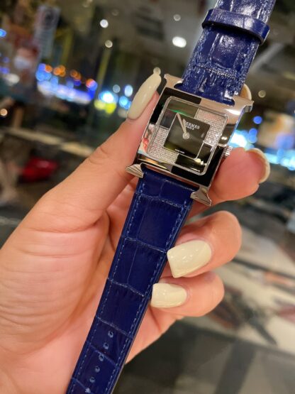 Hermes personalized elegant diamond fashion watch - Image 4