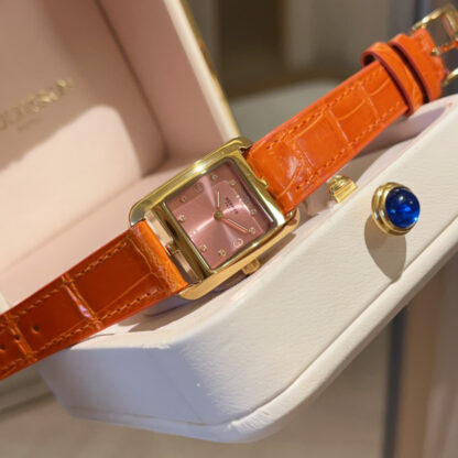 Hermes classic square dial exquisite watch - Image 4