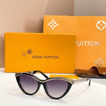 LOUIS VUITTON Fashion Sunglasses - Image 5