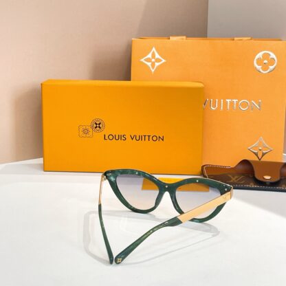 LOUIS VUITTON Fashion Sunglasses - Image 5