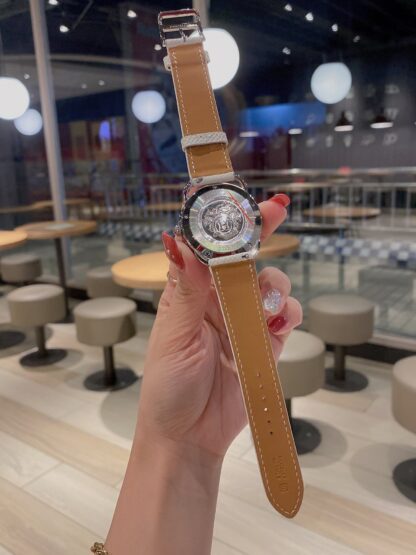Hermes stylish quartz watch - Image 3
