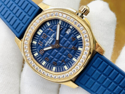 Patek Philippe Aquanaut Ladies Quartz Watch - Image 4