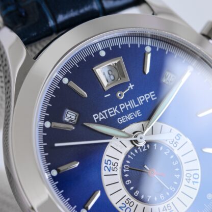 Patek Philippe Nautilus Complex Watch - Image 4
