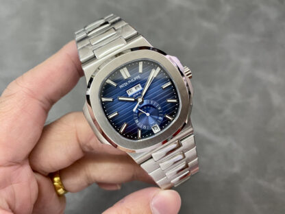 Patek Philippe Nautilus Annual Calendar 5726 Series - Image 4