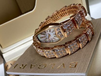 Bulgari's unique snake-shaped watch - Image 4