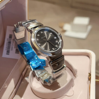 Bulgari noble, luxurious and restrained ladies watch - Image 4