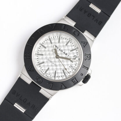 Bulgari ultra-thin three-dimensional watch - Image 4