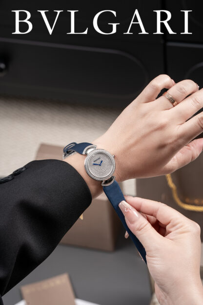 Bulgari luxury soft wrist watch - Image 4